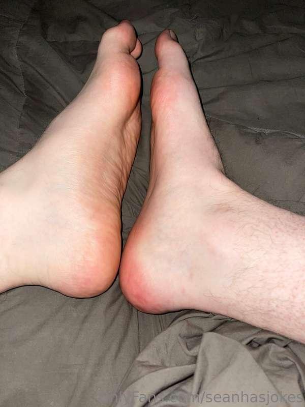 Some close up detailed pics for you! I need someone to lotio..