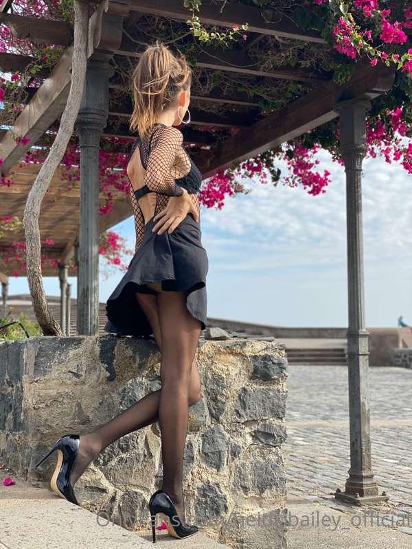 heidi_bailey_official image #2