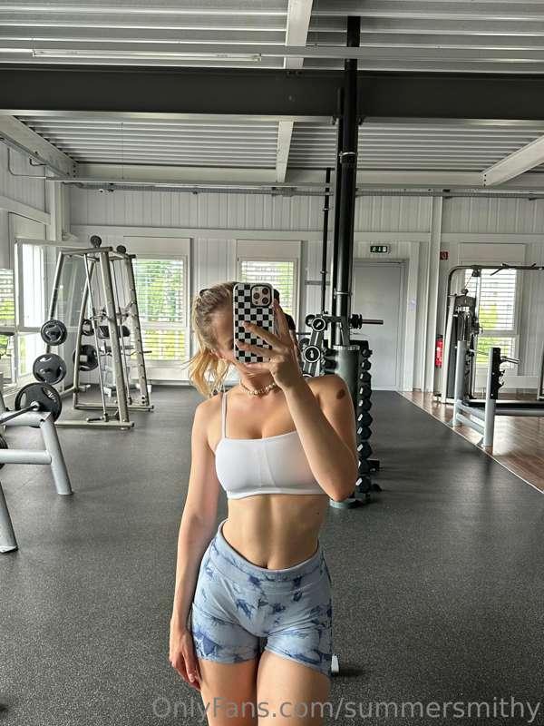 this session is so intense that my legs are shaking

(tbh to..