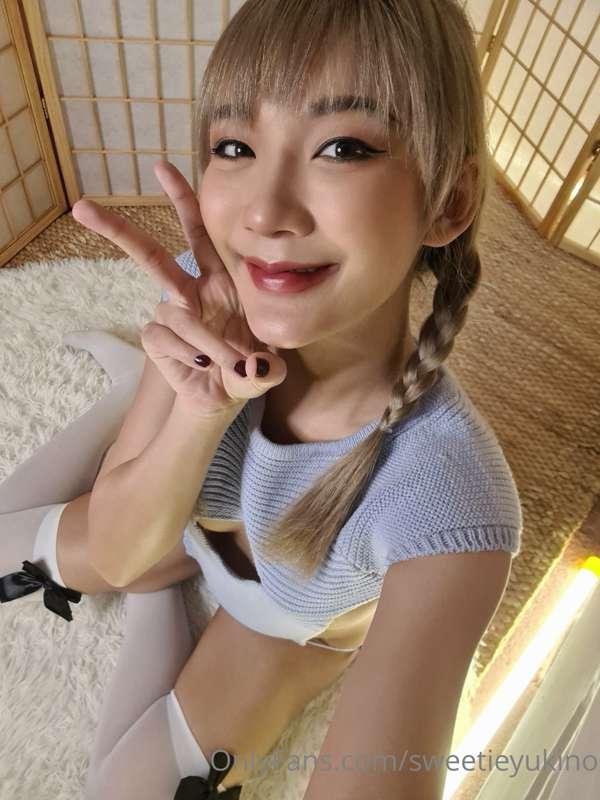 Can I be in your dream tonight?🥰
