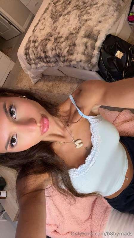 a little sunshine mixed with a little sass ☀️💁🏼‍♀️