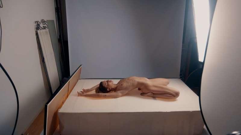 Lana - Studio & the lightbox :BTS