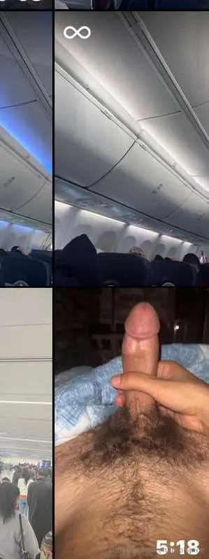 This pic on the plane in my gallery makes it seem like I had..