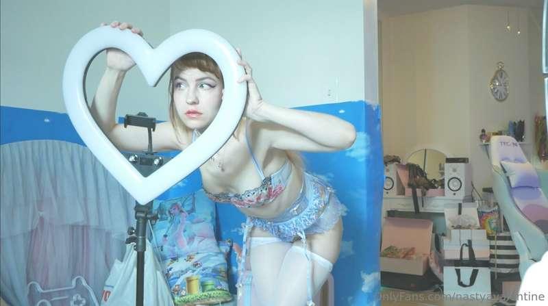 💖 peek a boob ~ I see you ~ 🦋 (more like peek a booty hehe) ..