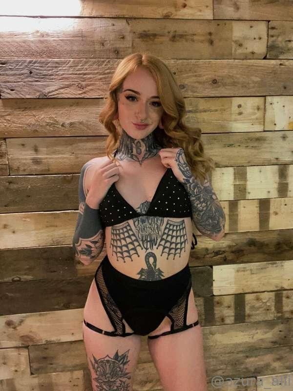 Would you give me a facial or cover my cute lil boobs?💦