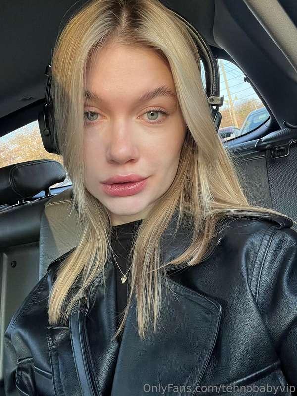 🥰🥰😏