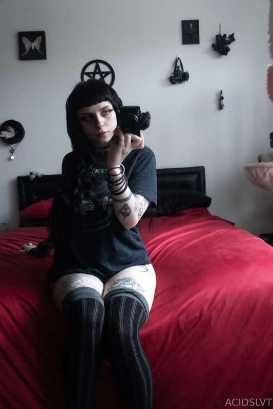 Do you like my old as hell Metallica tshirt ??