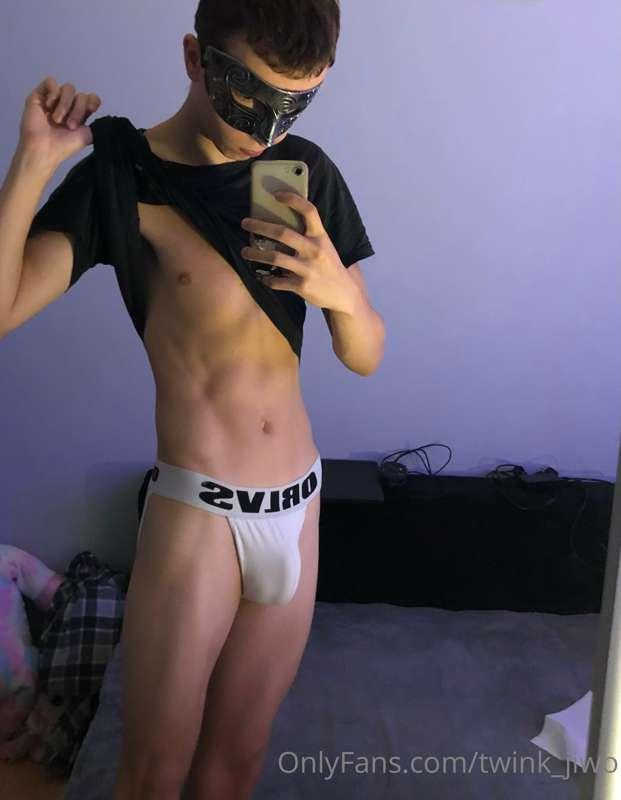 Big bulge in white jockstraps and hot fit body - that's all ..