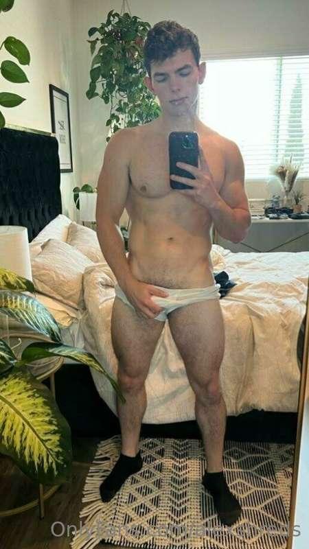 I want to stay in bed all day 🤭