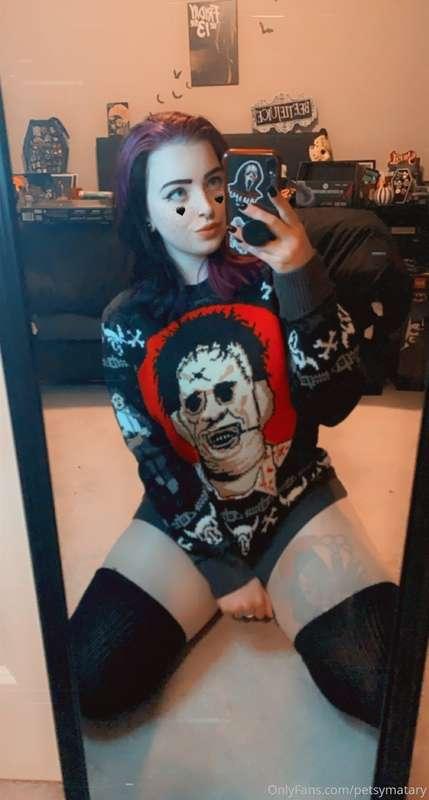 It’s December, which means it’s time for horror Christmas sw..