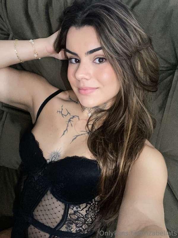 Woke up craving attention… should I tease you with what I’ve..