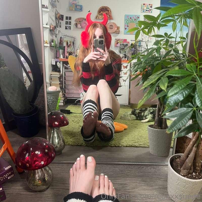 Long toes & soft soles 🦶♥️💋