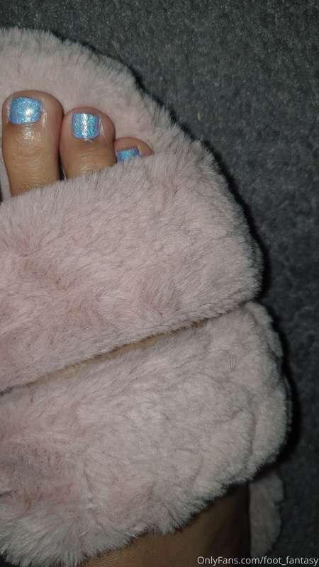 New pedi peeping