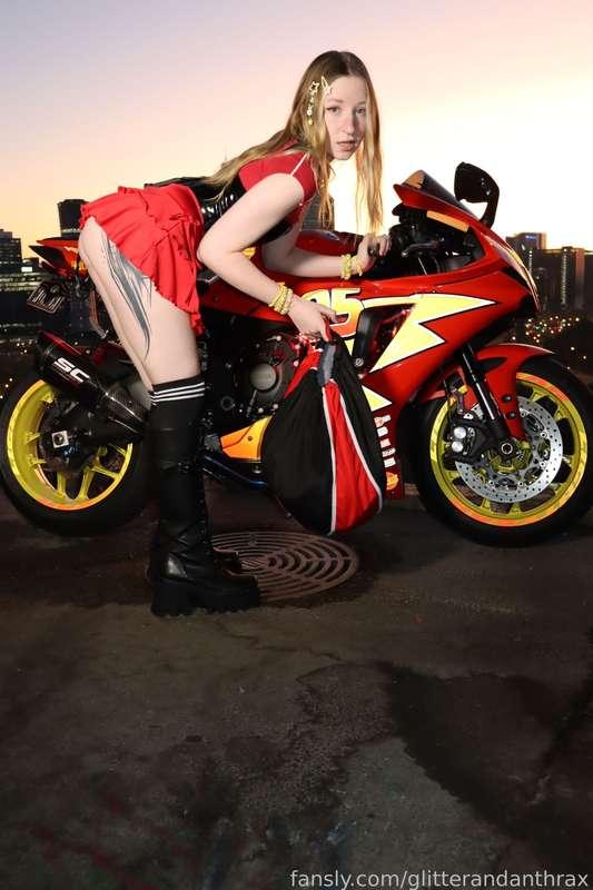 glitterandanthrax image #7