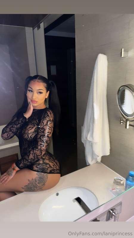 it's tough being this hot 🥵