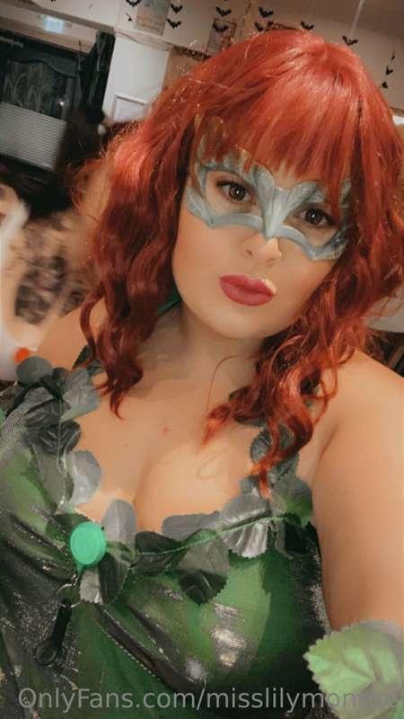 🌿 Poison ivy 🌿

is cosplay one of your kinks?! 😈❤️