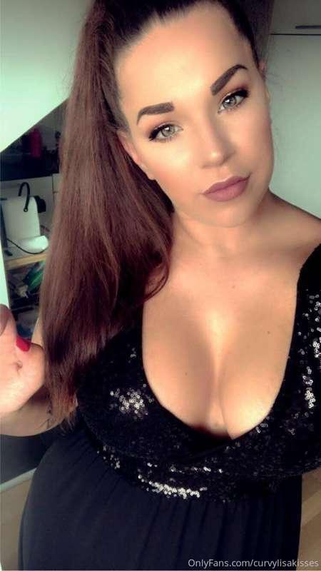 I want to go Out today. 
Maybe u know where and with who i s..