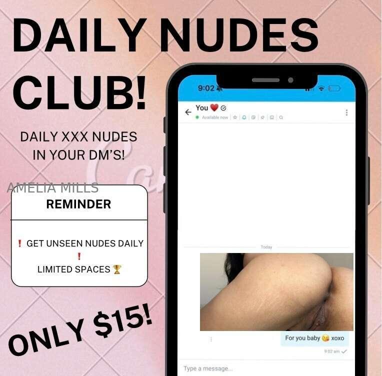 Let me spice up your Christmas holidays with my sexy naked b..