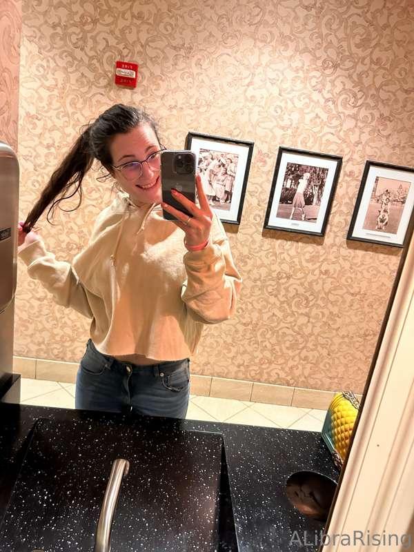 1, 2 showing off for you. 3, 4, pants on the floor 👖