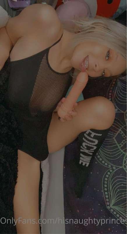What would you do to me in this pose? 😉 🍆