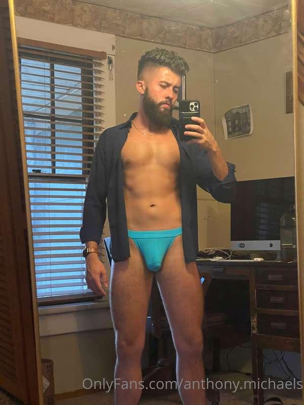 POV youre my delivery driver and I answer the door like this