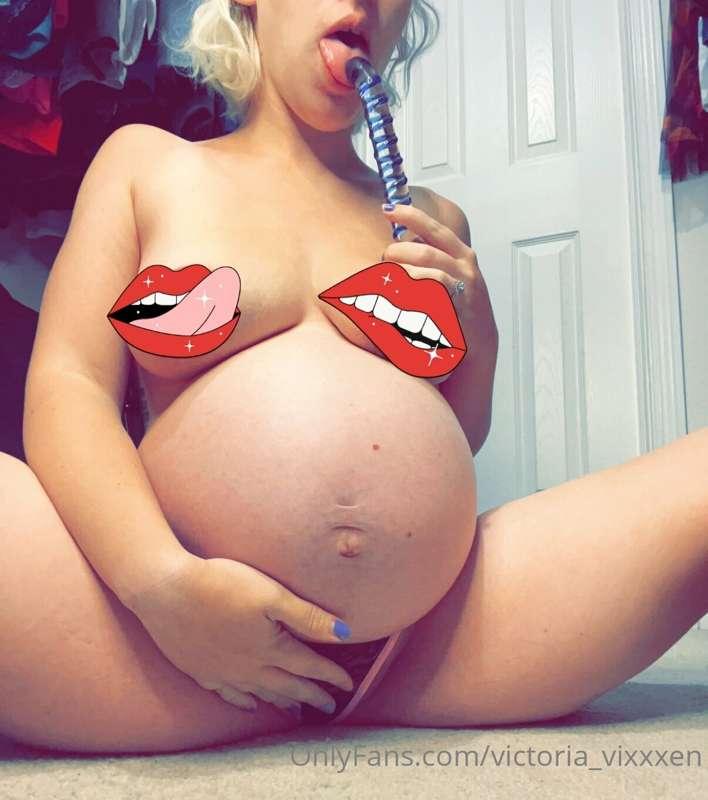 Pregnancy Video!!
Watch as I rub and touch my body, and use ..