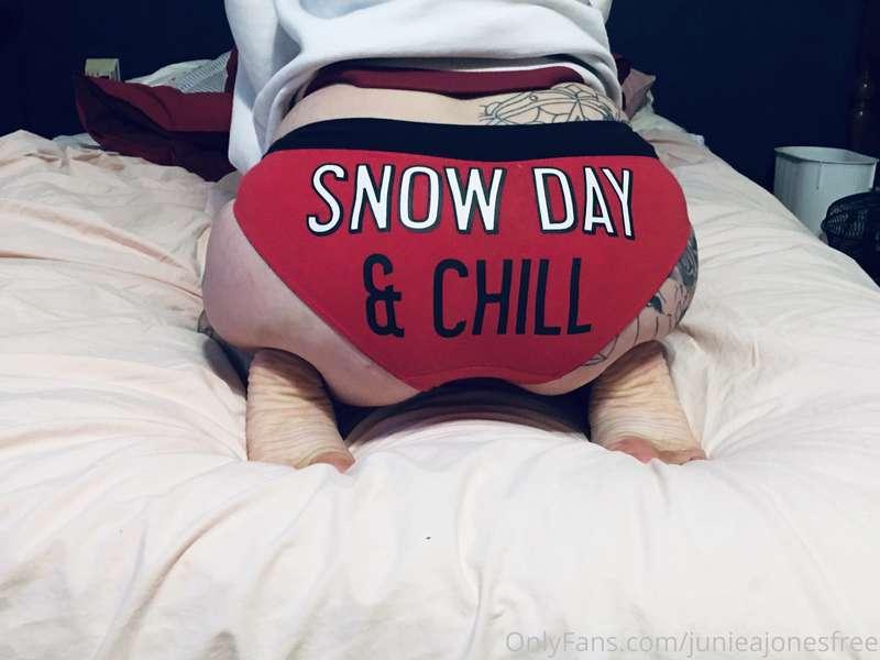 Haha 😛 I sat in the snow with my bare ass cause I got dared ..