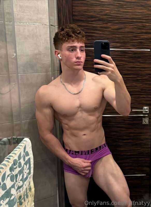 Flexing for the mirror... and you 😉