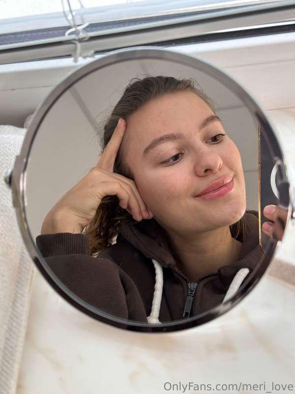 You know, I just love looking in the mirror! 🙂 I see myself ..