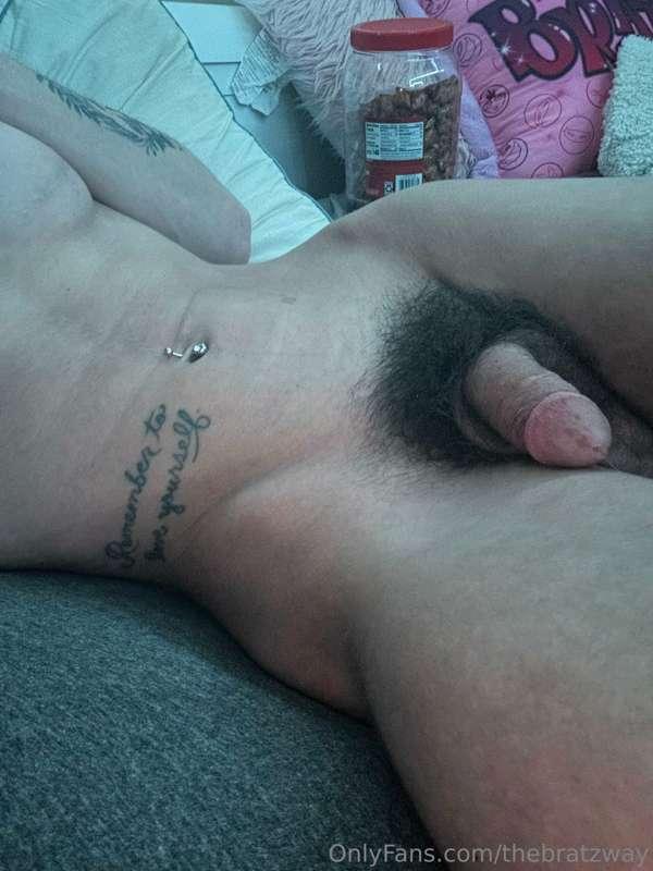 My SISSY DICK needs your attention daddy 😈🍆