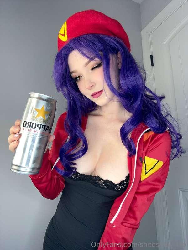 Search your heart- you know Misato is the only real choice (..