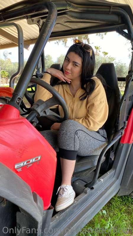 How's my driving? 🚘🚘

Or do you want to drive instead? 😏😳