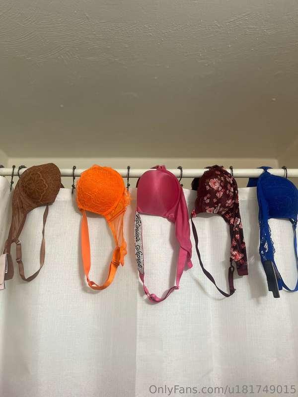 Laundry day 😍 gotta let the bras air dry 🙌🏼