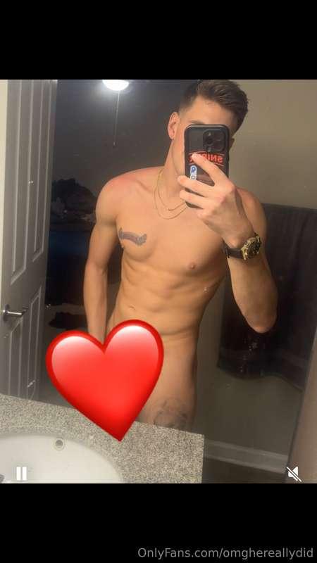 How much would you give to watch me lube it up and play with..