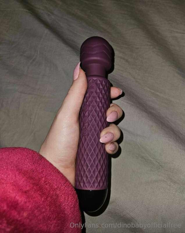 its just me using this :p nice and simple, but was horny as ..