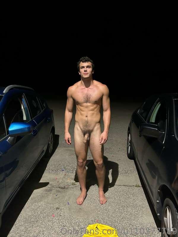 connorbottoms image #3