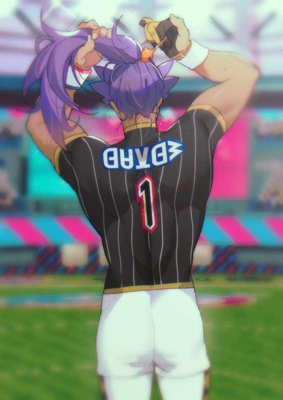 👑