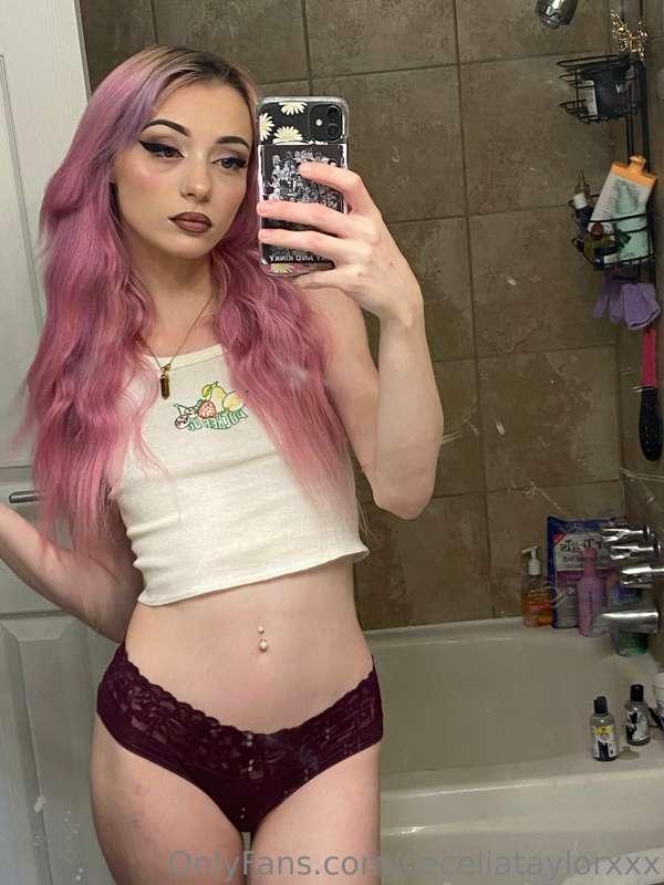 My premium onlyfans is 35% OFF for
 NEW subscribers right no..