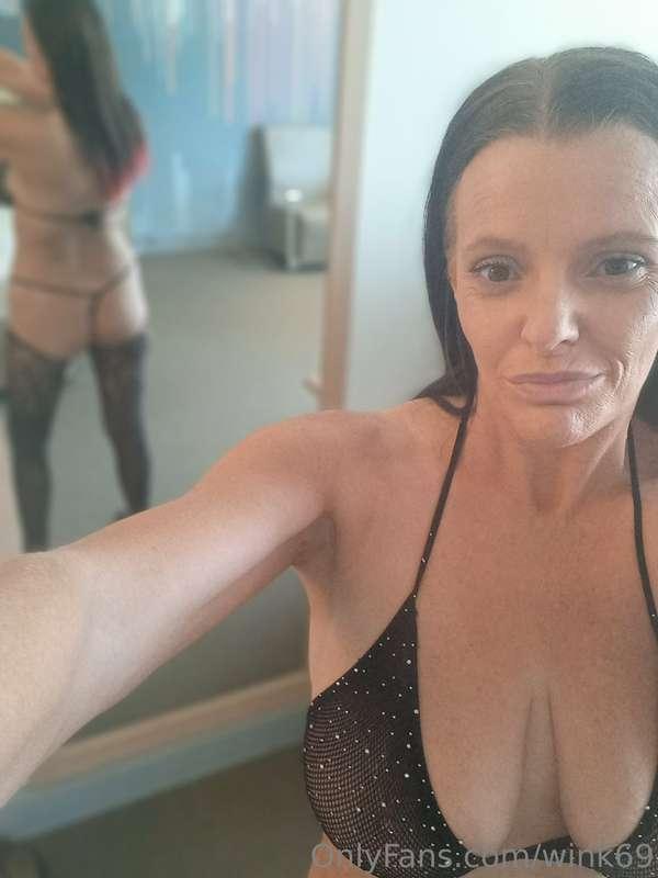 Doing up a new set for sale my friends 💜💋
