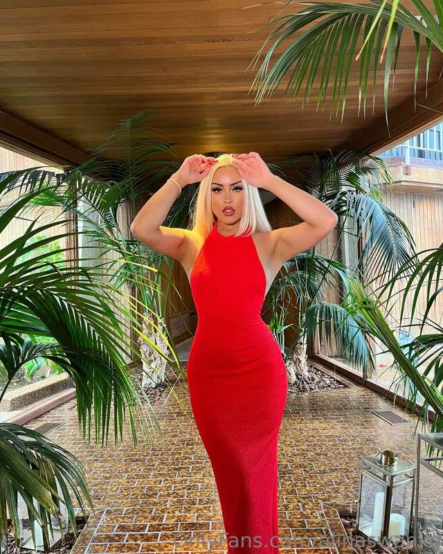 face of an angel body of a 😈