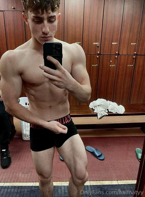 We can find a place to fuck in the gym too 💦