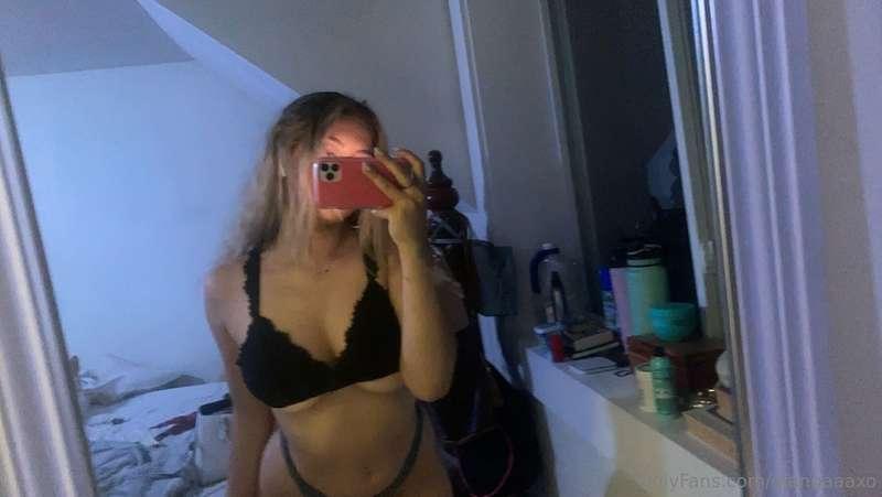 gonna touch myself before I sleep 🥵