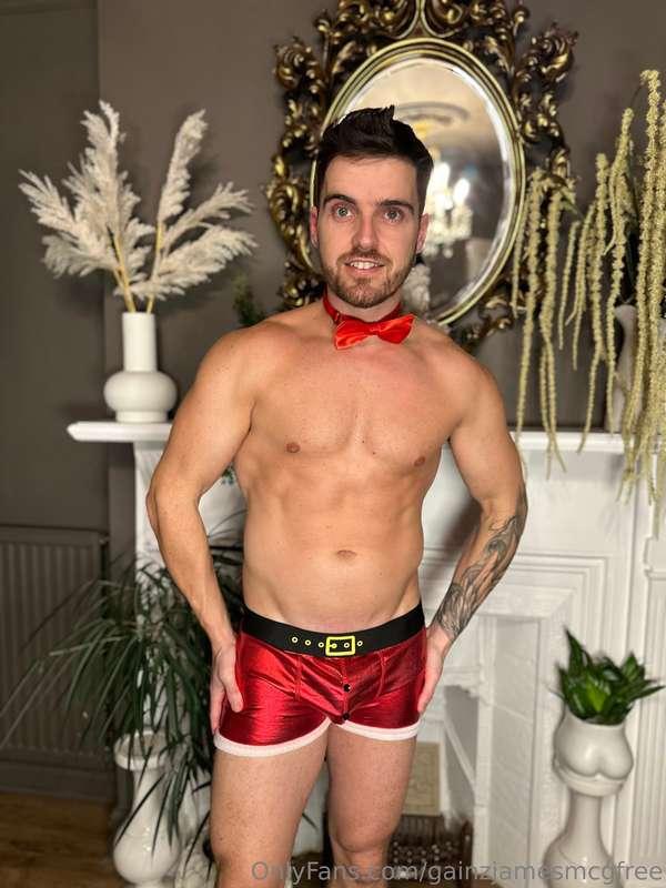 @gainzjamesmcg 👈🏼👀 come join me this Christmas 