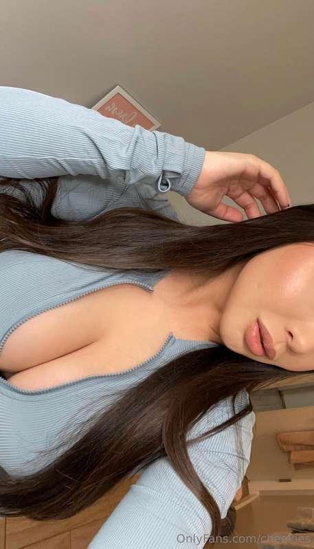 How’s your weekend xoxo let’s chat