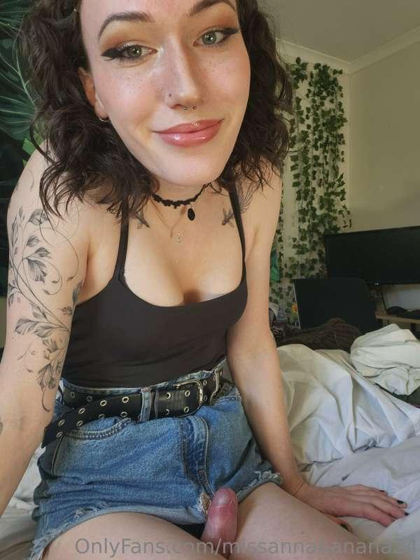 push me down and fuck me... im waiting.