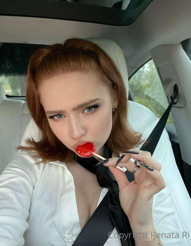 would you spoil me so I can get a new lollipop ^.^