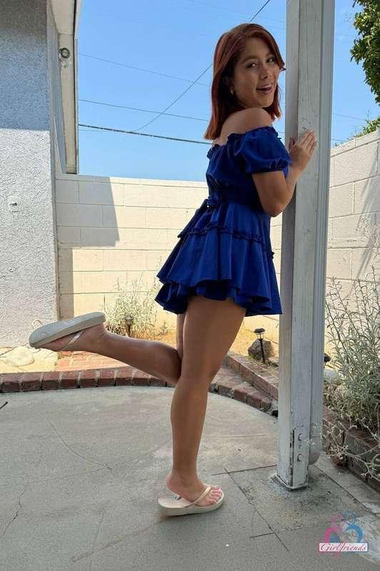 I love dresses… because they’re easy to take off 🙈Me gustan ..