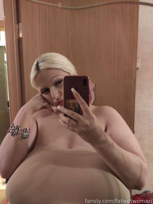 fatwetwoman image #1