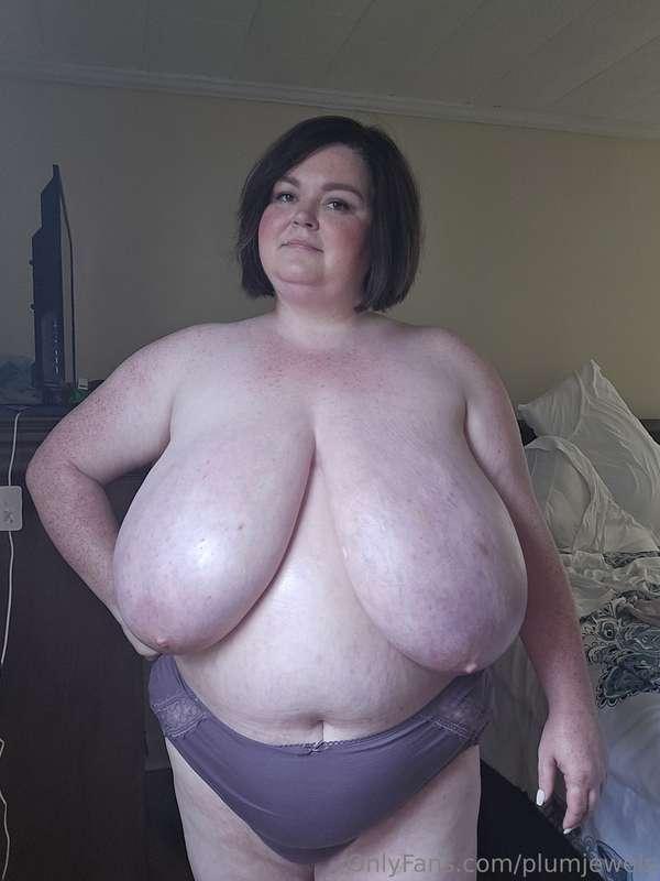 A rare panty pic!