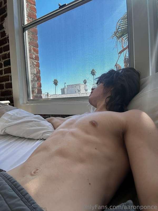 which do you think has the better view? 🙈